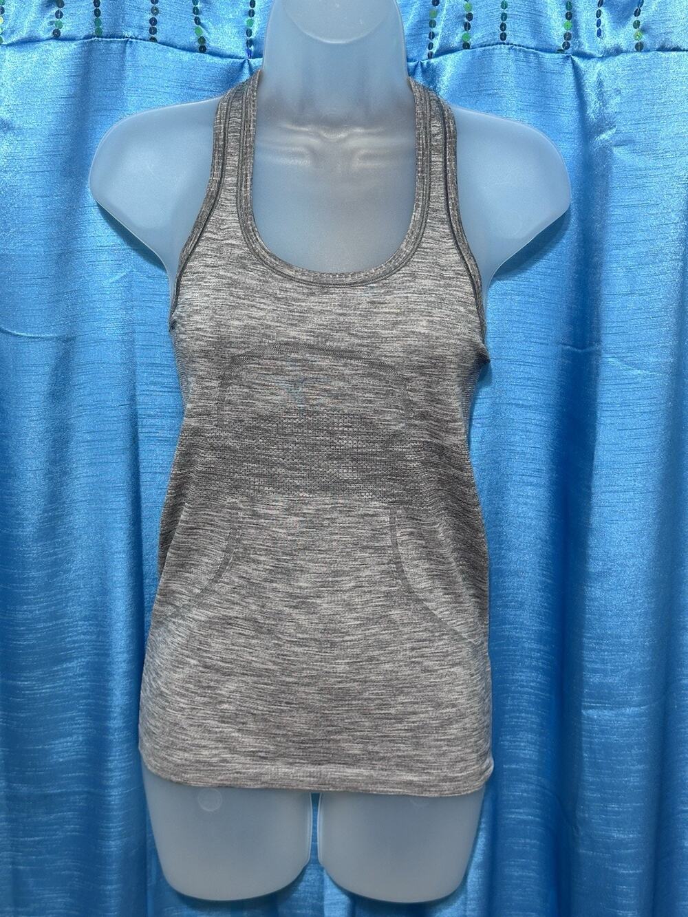 LULULEMON GRAY RACERBACK RUN SWIFTLY TOP SIZE 2